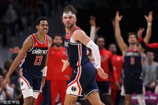 现自己的天 现自己的天